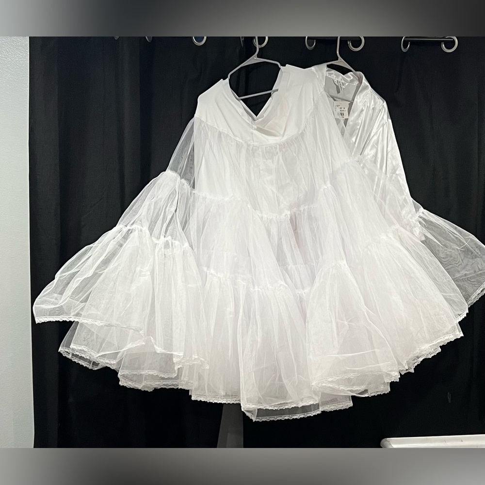 XL Petticoat for under wedding dress
